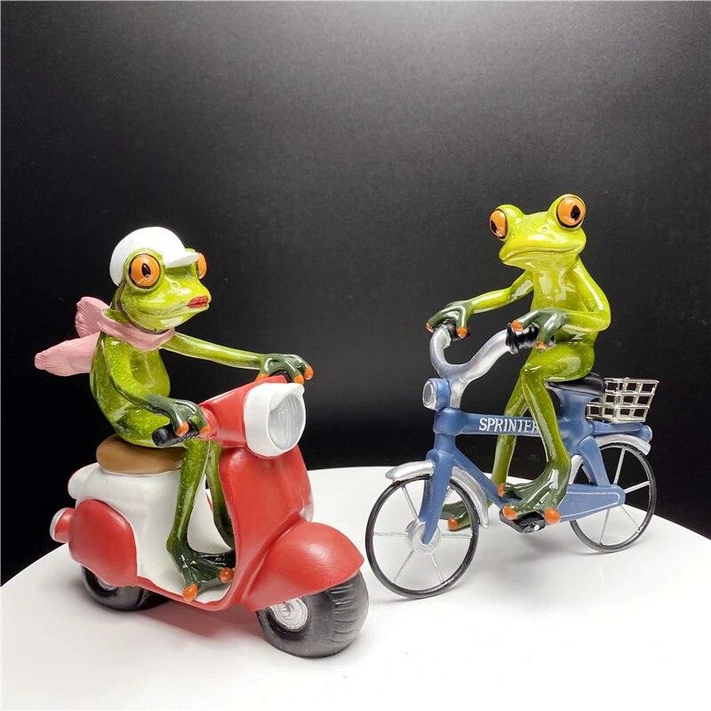 Leggy Maxy Frog Figurines