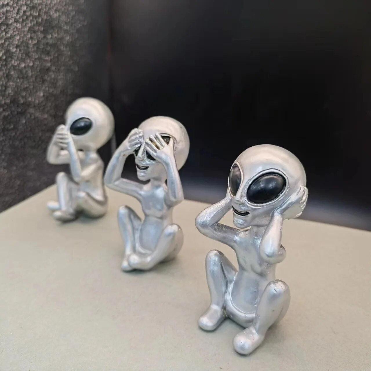 New Outer Space Alien Accessories Statue Martians Garden Figurine Set