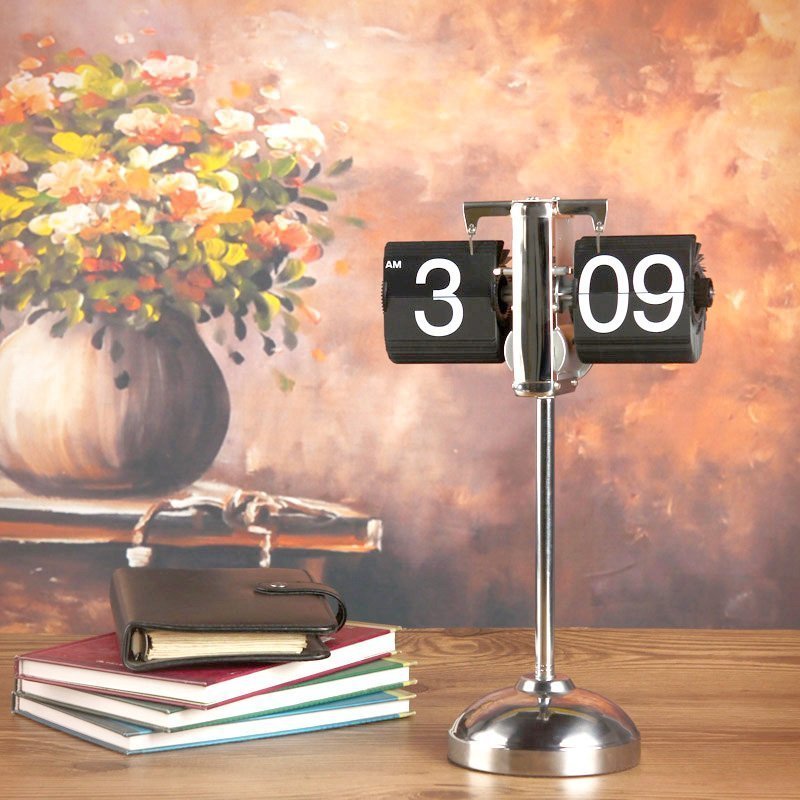 Height-adjustable Retro Flip Clock