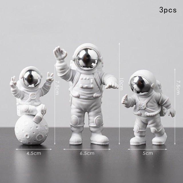 Astronaut and Moon Home Decor Set - MaxwellVerBeek.com