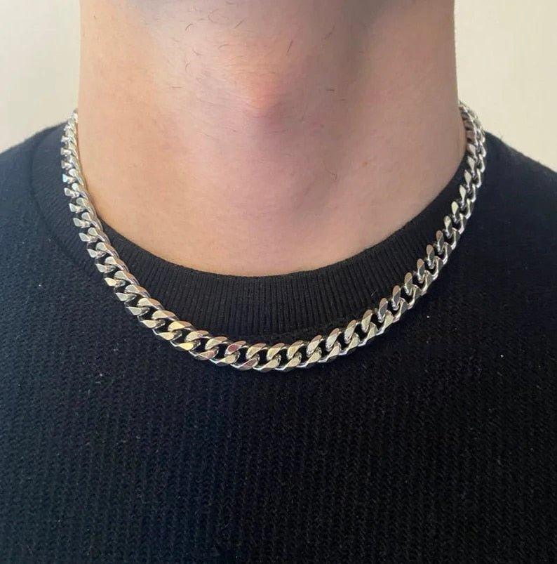 Daily Wearing Cuban Link Chain Choker - MaxwellVerBeek.com