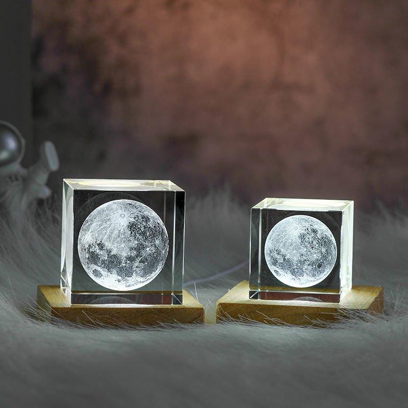 3D Moon Cube LED Light - MaxwellVerBeek.com