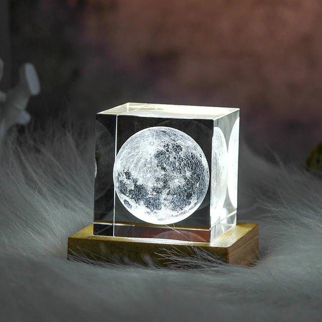 3D Moon Cube LED Light - MaxwellVerBeek.com