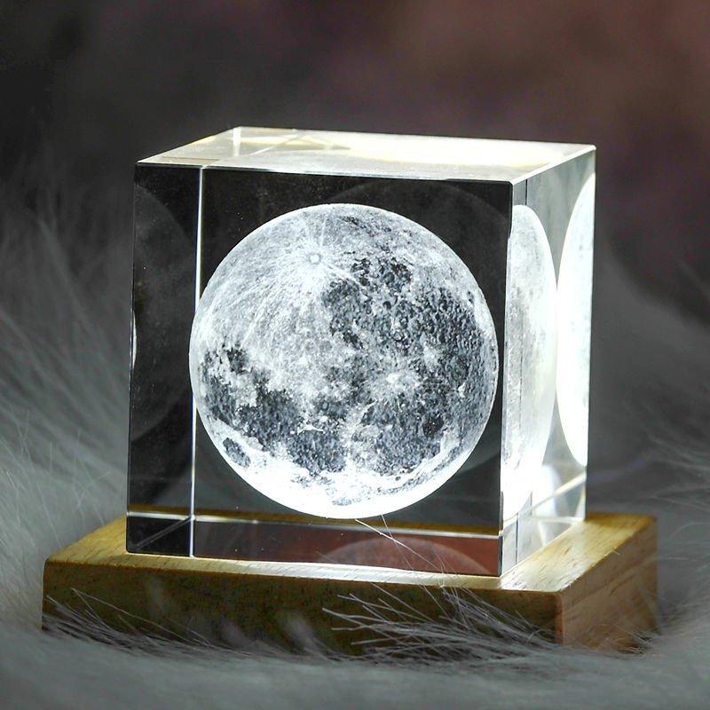 3D Moon Cube LED Light - MaxwellVerBeek.com